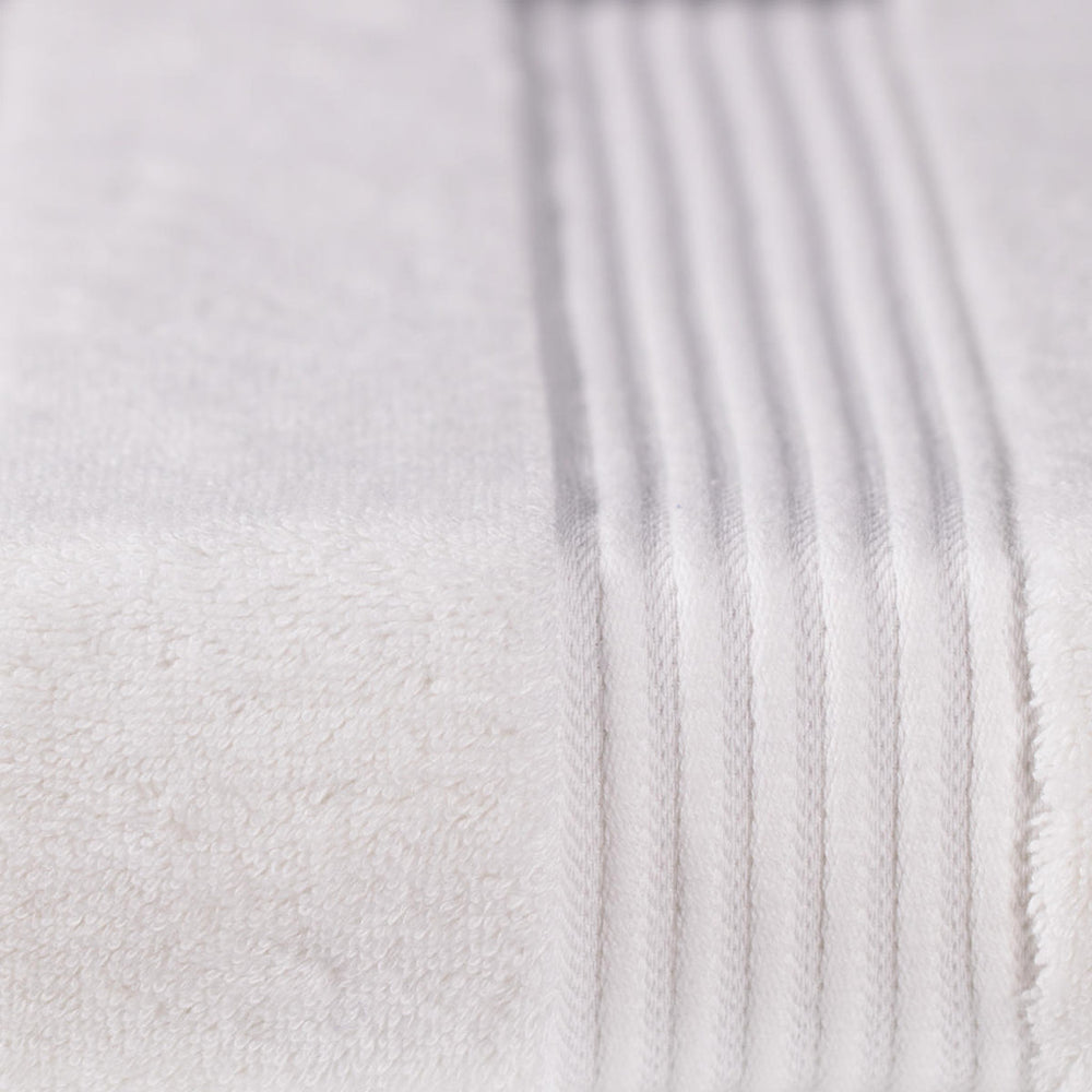 Ensemble de serviettes de bain de luxe en bambou blanc
